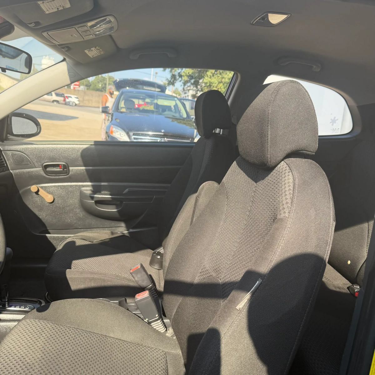 Used 2009 Hyundai Accent GS w/ Popular Equipment Pkg 2 FWD image 7