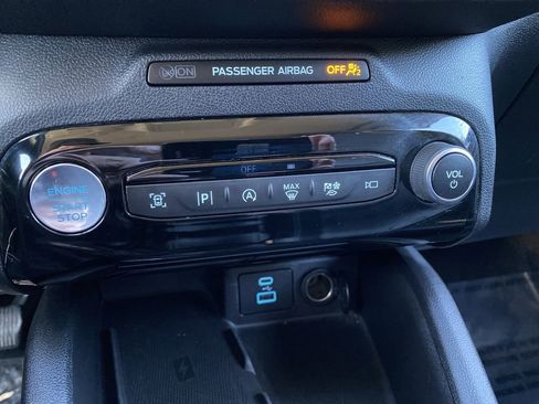 Certified 2023 Ford Escape Platinum image 23