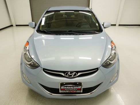 Used 2012 Hyundai Elantra GLS w/ Preferred Pkg 3 FWD image 2