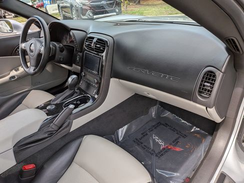 Used 2010 Chevrolet Corvette Convertible w/ Preferred Equipment Group image 18