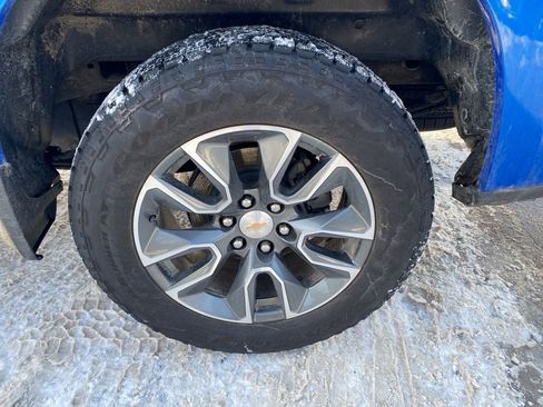 Used 2025 Chevrolet Silverado 1500 LT image 18