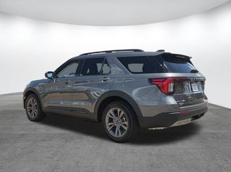 New 2026 Ford Explorer Active w/ Active Comfort Package AWD/4WD video 3
