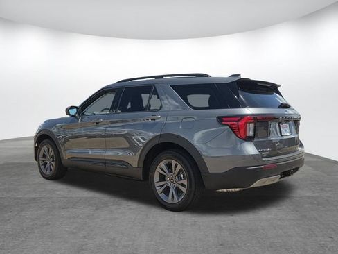 New 2026 Ford Explorer Active w/ Active Comfort Package AWD/4WD image 3