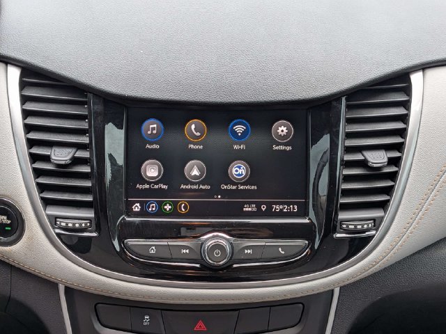 Used 2021 Chevrolet Trax LT w/ LT Convenience Package FWD image 19