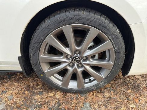 Used 2024 MAZDA MAZDA3 s image 8