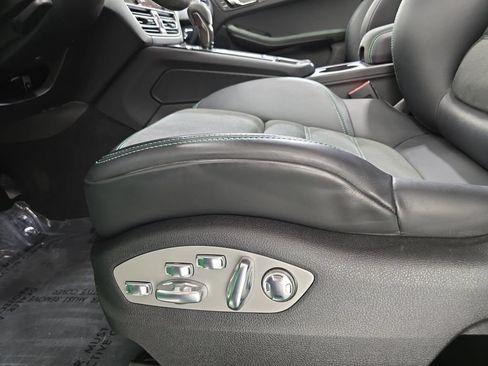 Certified 2024 Porsche Macan GTS AWD/4WD image 23