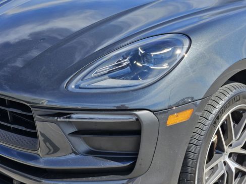 Certified 2026 Porsche Macan image 12