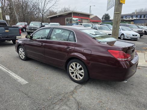 Used 2008 Toyota Avalon XLS image 3