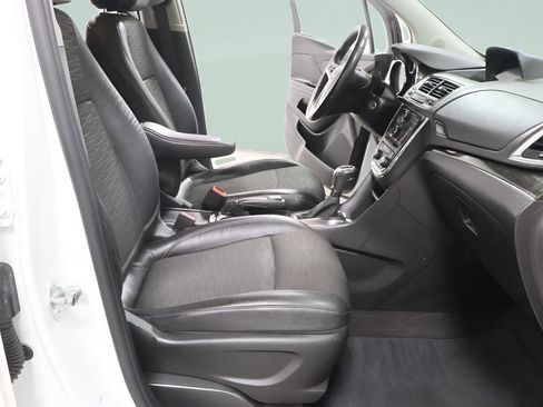Used 2016 Buick Encore Convenience AWD/4WD image 32
