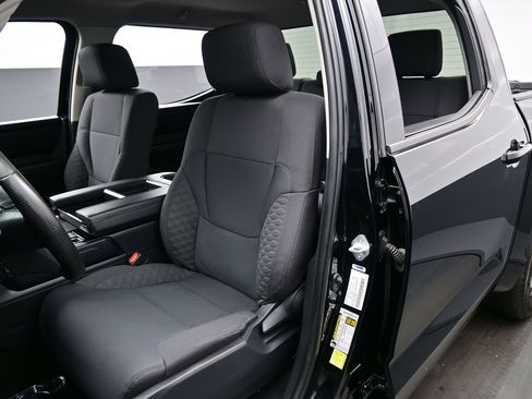 Used 2023 Toyota Tundra SR5 w/ SR5 Convenience Package AWD/4WD image 12