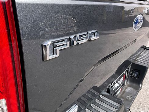 Used 2017 Ford F150 XLT w/ Equipment Group 302A Luxury image 31