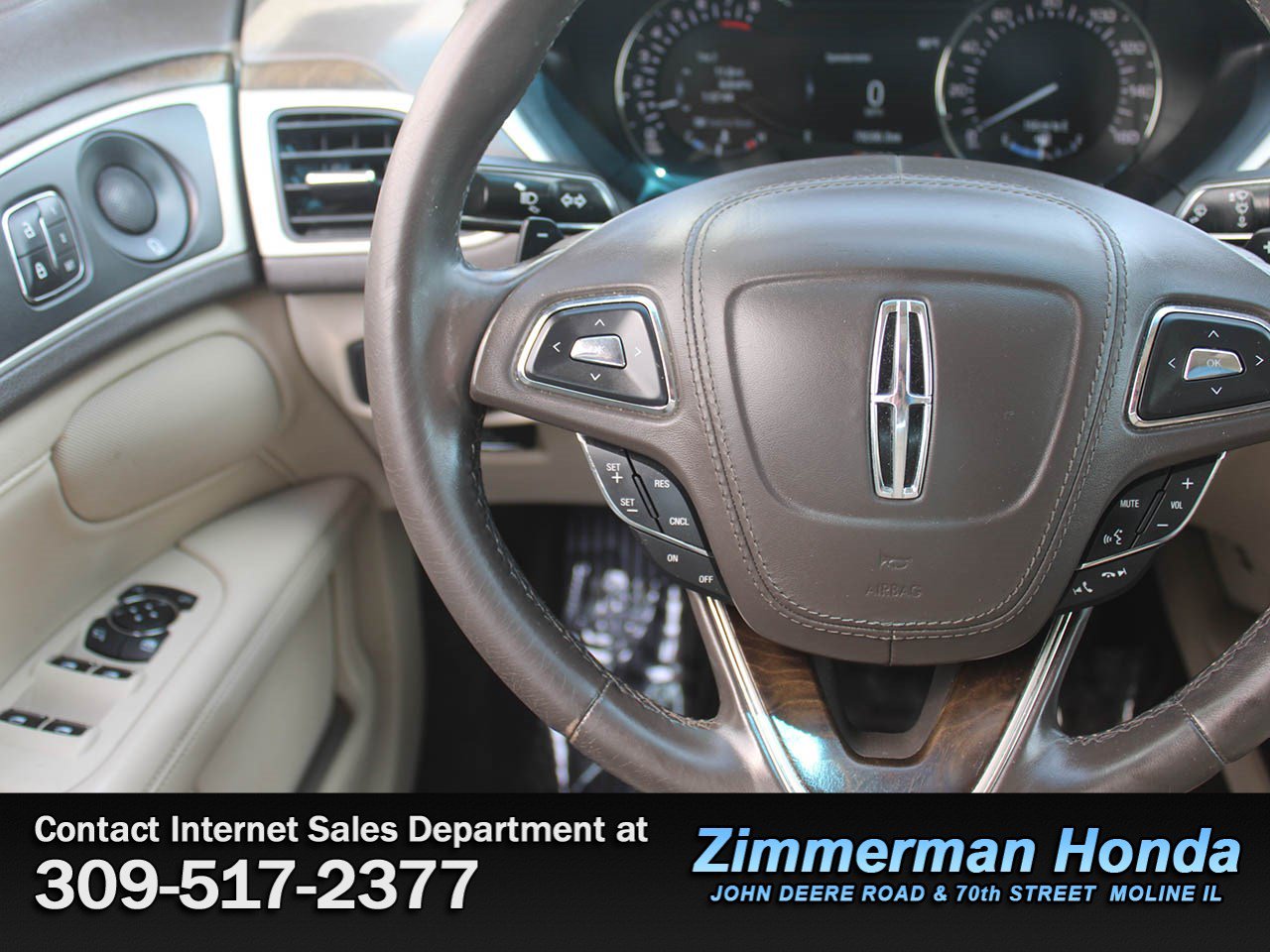 Used 2018 Lincoln MKZ Reserve FWD image 10