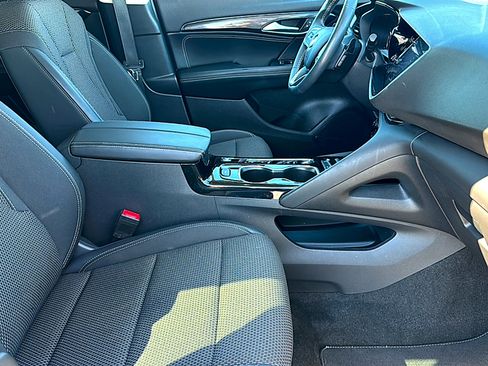 Used 2023 Buick Envision Preferred image 23
