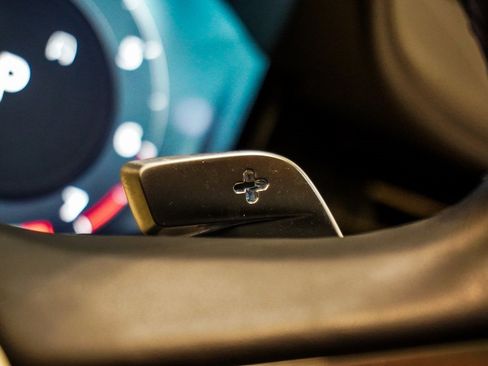 Used 2023 Land Rover Range Rover SE image 32