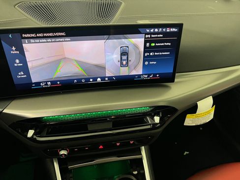 Used 2025 BMW 330i xDrive Sedan w/ M Sport Package AWD/4WD image 28