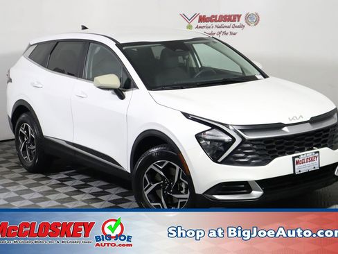 Used 2023 Kia Sportage LX image 1