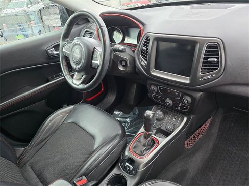 Used 2018 Jeep Compass Trailhawk image 10