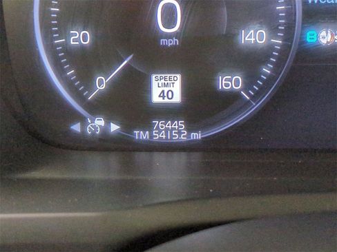 Used 2021 Volvo XC90 T5 Momentum w/ Climate Package image 21