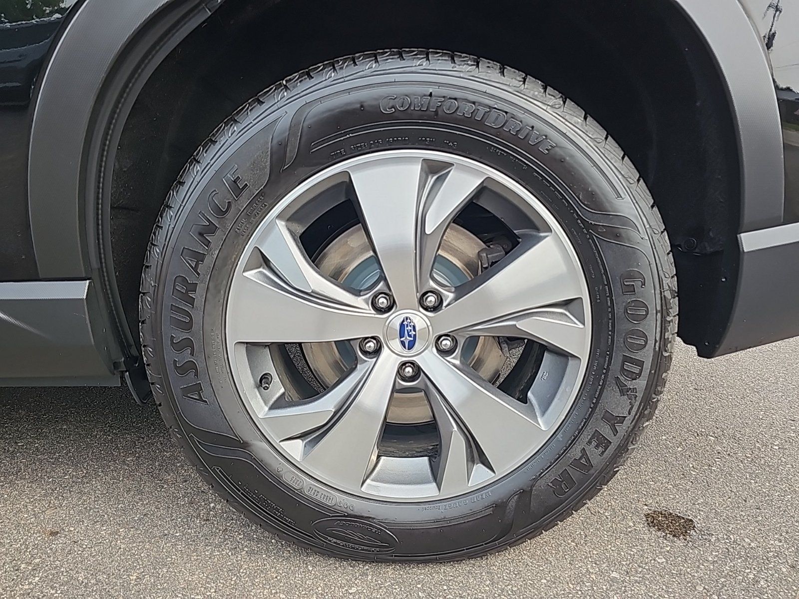 Used 2024 Subaru Ascent Premium AWD/4WD image 25