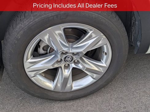 Used 2016 Toyota Highlander Limited Platinum AWD/4WD image 9