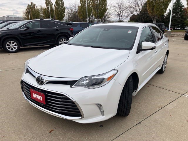 Used 2017 Toyota Avalon Limited FWD image 3