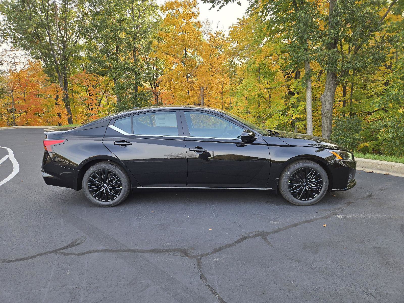 New 2026 Nissan Altima 2.5 SV w/ SV Special Edition Package FWD image 2