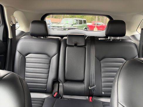 Used 2024 Ford Edge SEL w/ Convenience Package AWD/4WD image 16