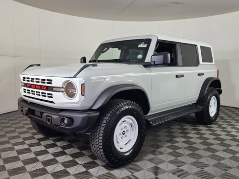 New 2026 Ford Bronco Heritage Edition image 3