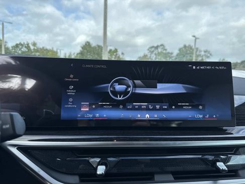 New 2026 BMW X5 xDrive40i w/ M Sport Package image 23