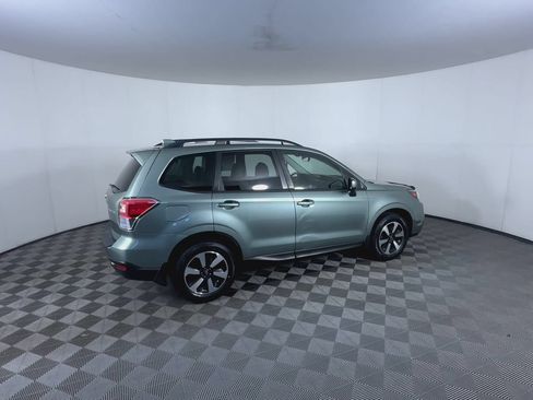 Used 2018 Subaru Forester 2.5i Premium AWD/4WD image 9