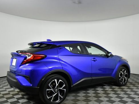 Used 2022 Toyota C-HR image 10