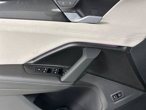 New 2026 Volkswagen Tiguan SE AWD/4WD image 10