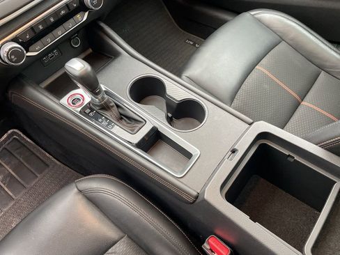 Used 2019 Nissan Altima 2.5 SR w/ SR Premium Package image 9