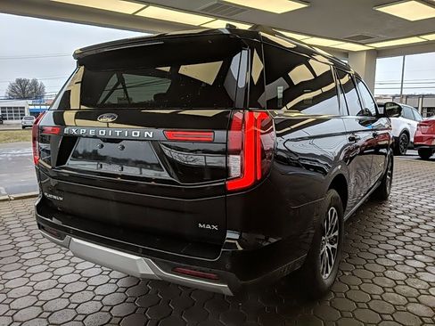 Certified 2025 Ford Expedition Max Platinum image 6