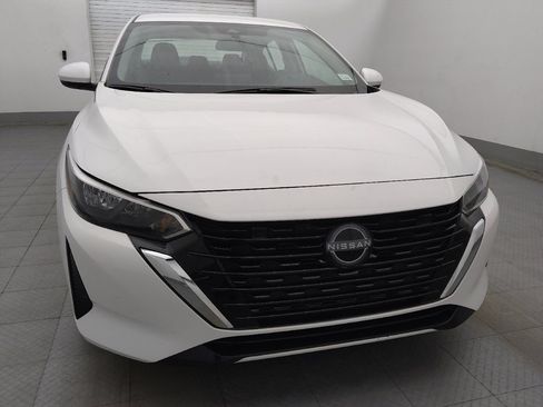 Used 2025 Nissan Sentra SV FWD image 14