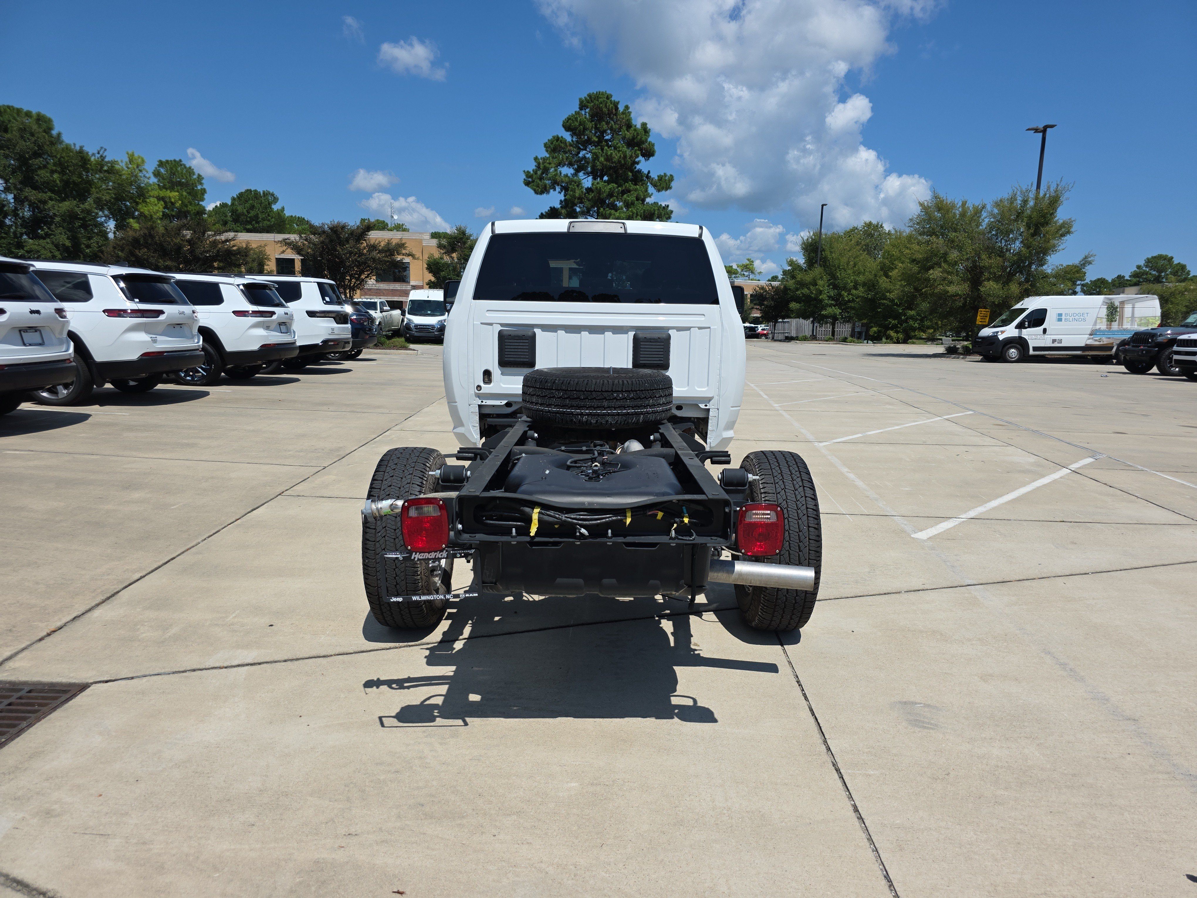 Used 2025 RAM 3500 Big Horn AWD/4WD image 8