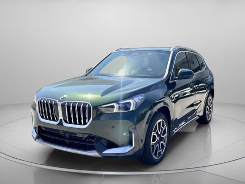 Used 2025 BMW X1 xDrive28i w/ Technology Package image 2