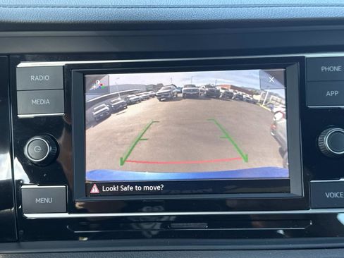 Certified 2024 Volkswagen Jetta Sport image 18