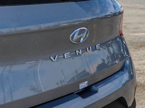 New 2026 Hyundai Venue SEL FWD image 12