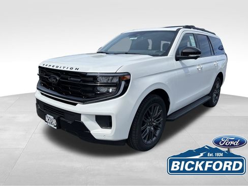 New 2026 Ford Expedition Platinum w/ Stealth Appearance Package AWD/4WD image 1