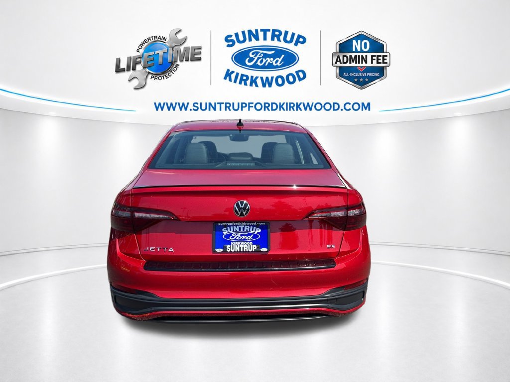 Used 2023 Volkswagen Jetta SE w/ Panoramic Sunroof Package FWD image 4