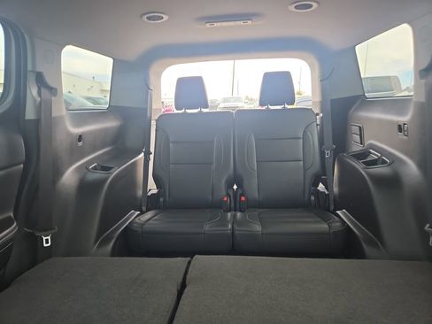 Used 2023 GMC Acadia SLT image 23