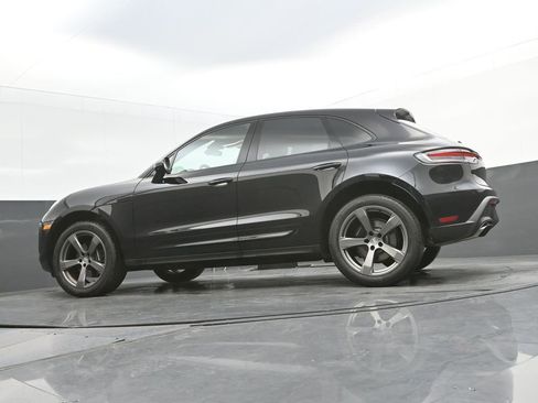 New 2026 Porsche Macan image 32