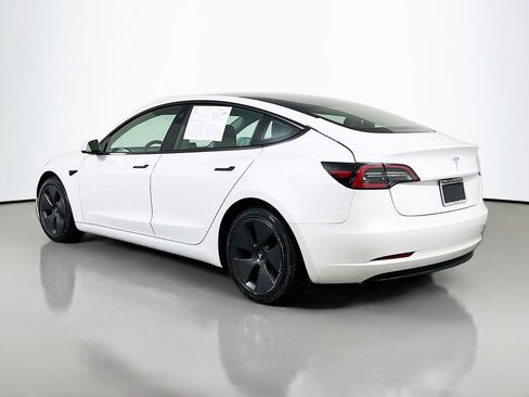 Used 2021 Tesla Model 3 Standard Range Plus image 5