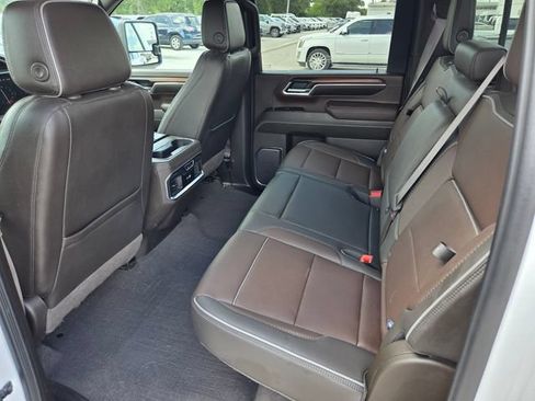 Used 2024 GMC Sierra 2500 Denali w/ Denali Reserve Package AWD/4WD image 9