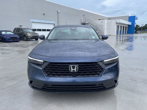 Used 2025 Honda Accord EX-L image 2