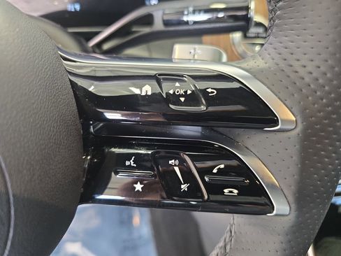 Certified 2024 Mercedes-Benz GLC 300 4MATIC w/ AMG Line image 22