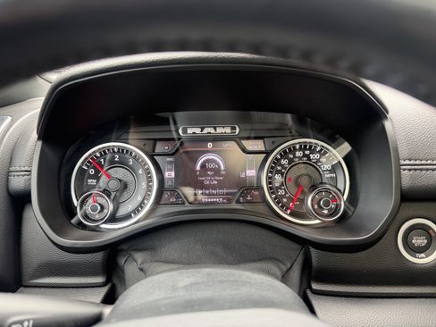 Used 2021 RAM 1500 Laramie w/ Sport Appearance Package AWD/4WD image 25