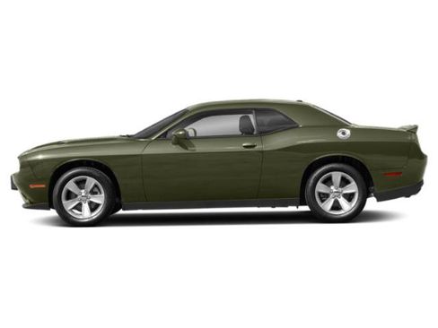 Used 2022 Dodge Challenger SXT w/ Blacktop Package RWD image 2
