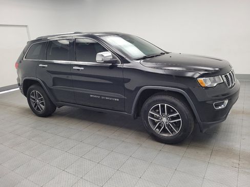 Used 2018 Jeep Grand Cherokee Limited image 11